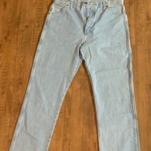 wrangler blue jeans. cowboy cut 36x36